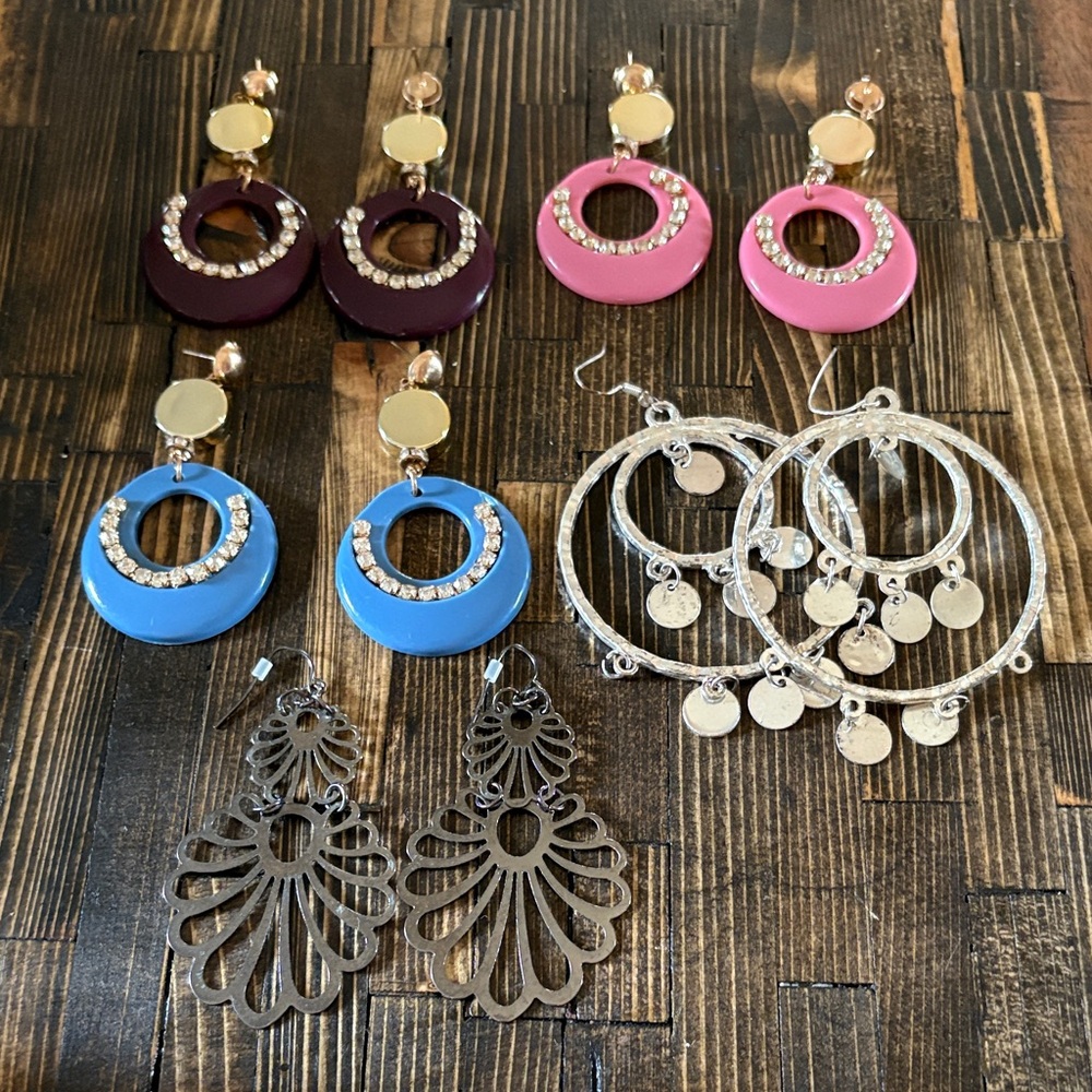 Earring lot